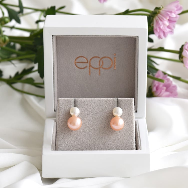 Strieborné náušnice s bielymi a broskyňovými perlami 83237