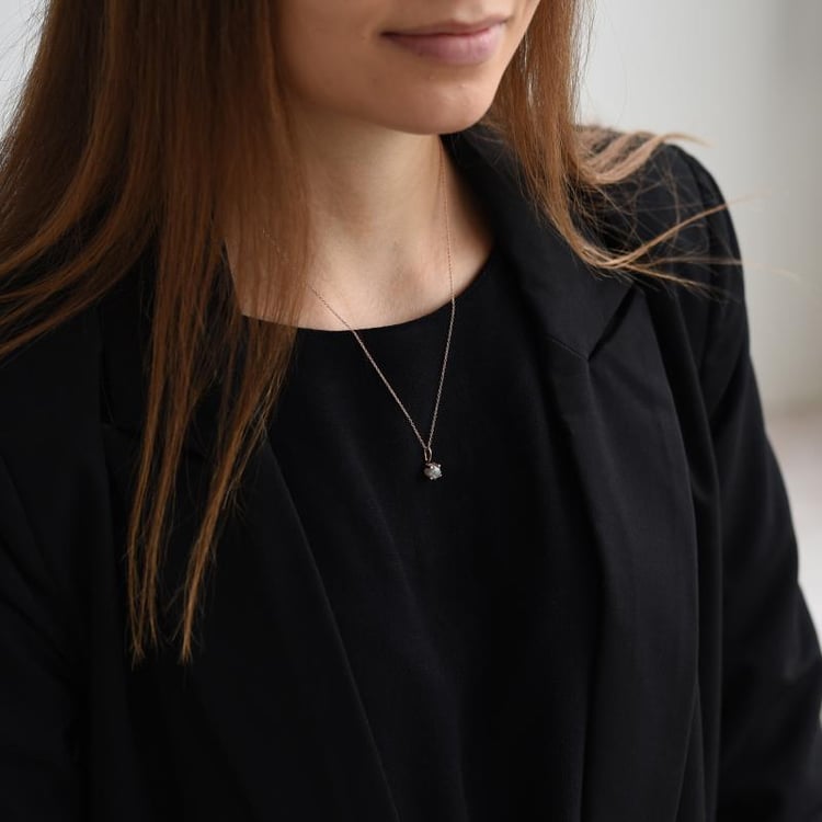 Zlatý náhrdelník s diamantom 52818