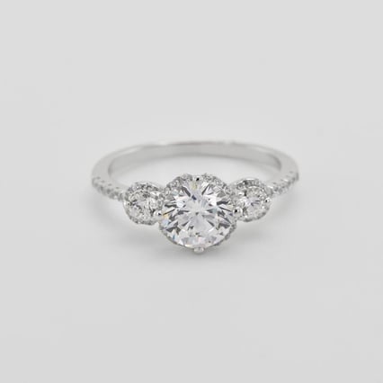 Noblesný zásnubný prsteň s lab-grown diamantmi Vevein