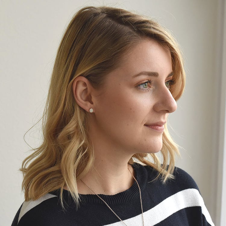 Minimalistické náušnice s opálmi 72133