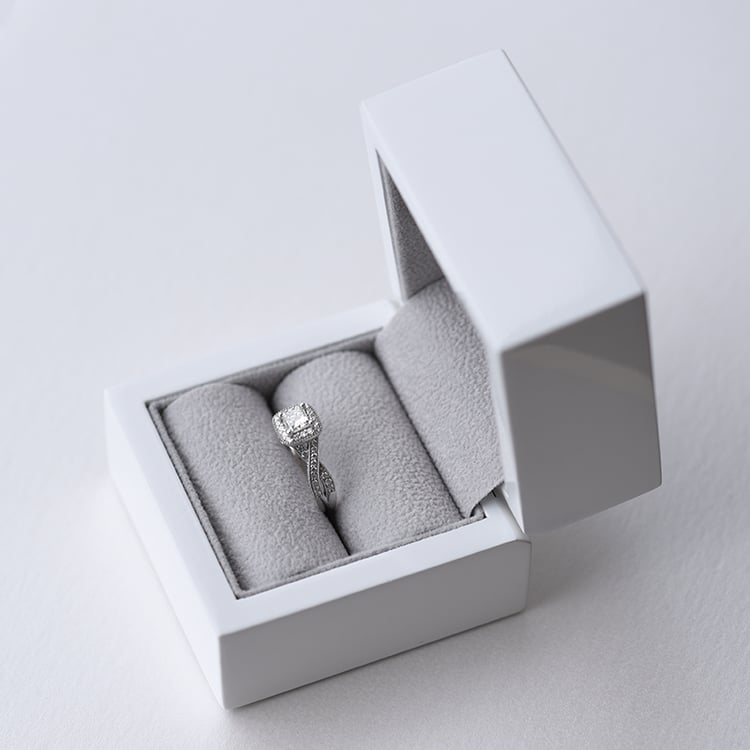 Prsteň s princess diamantom 63030