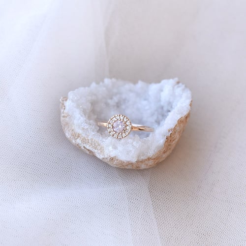 Zlatý zásnubný prsteň s morganitom a diamantmi Vale