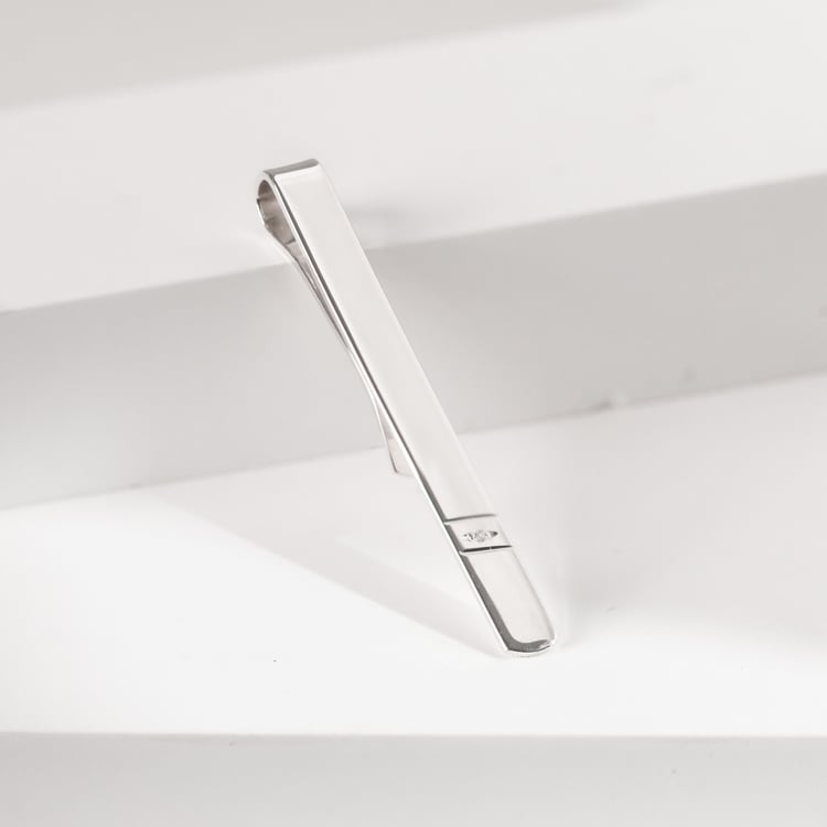 Strieborná kravatová spona s diamantom 164493