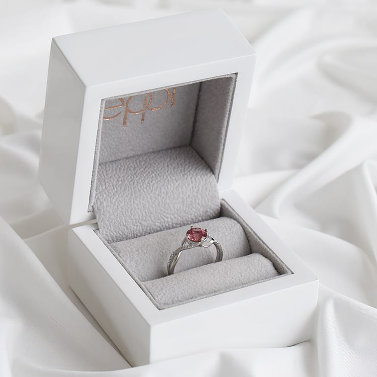 Prsteň s turmalínom a diamantmi 92382