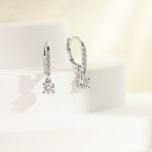 Strieborné visiací náušnice s 0.2ct prírodným diamantom Sumaya