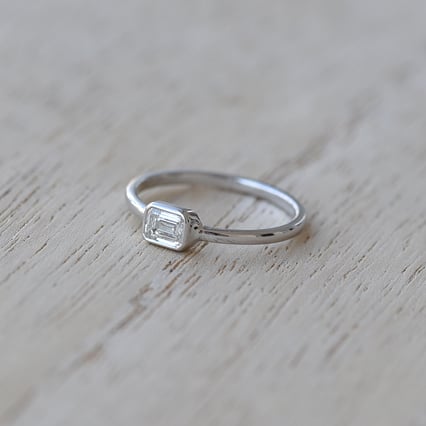 Zásnubný prsteň s emerald diamantom Simra