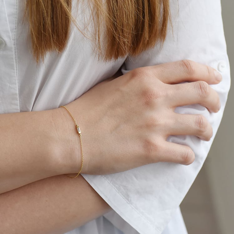 Zlatý náramok s bielym zafírom 91193