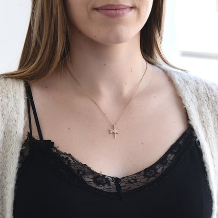 Prívesok v tvare diamantové vážky Taara