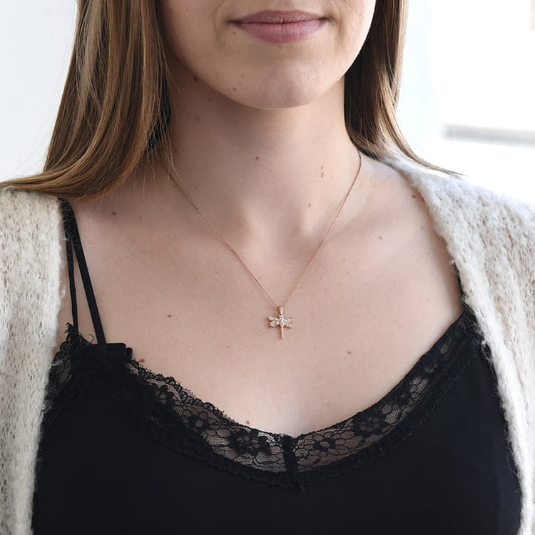 Diamantový přívěsek z ružového zlata 85571