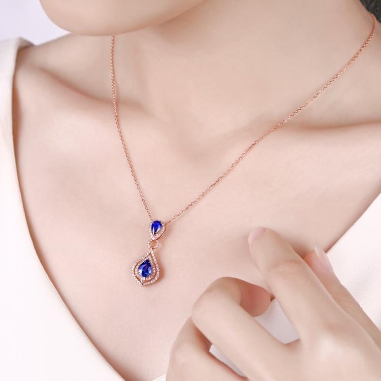 Zlatý náhrdelník so zafírmi 16864