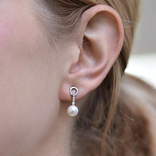 Elegantné perlové náušnice zo striebra Elkee