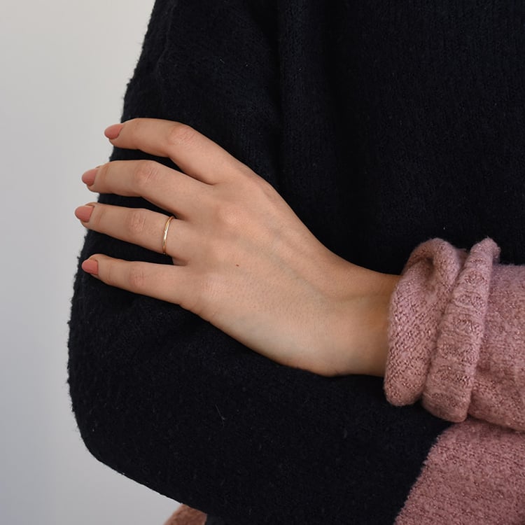 Minimalistický prsteň s lab-grown diamantmi a pánský komfortný prsteň Britta 102256