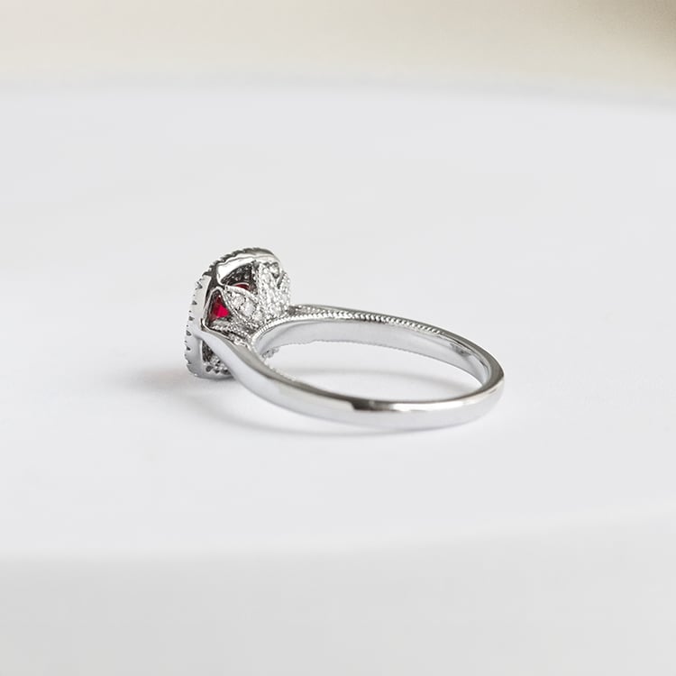 Luxusný zlatý prsteň so spinelom a diamantmi Charmaine 144642