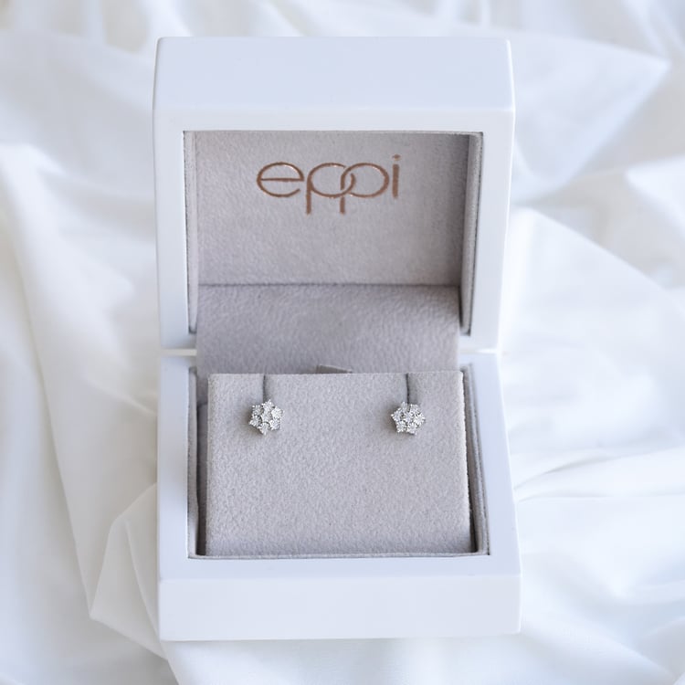 Elegantné diamantové náušnice z bieleho zlata 85256