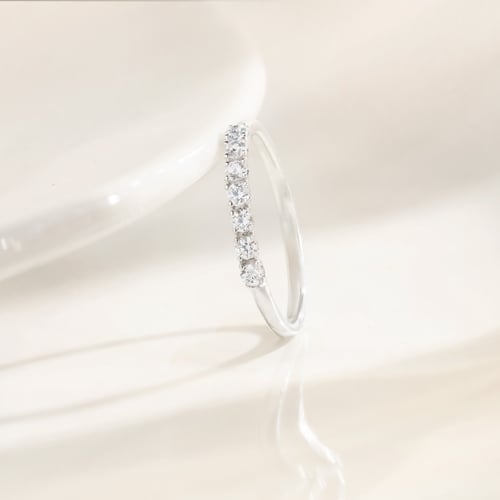 Zlatá romantická eternity obrúčka s lab-grown diamantmi Virve