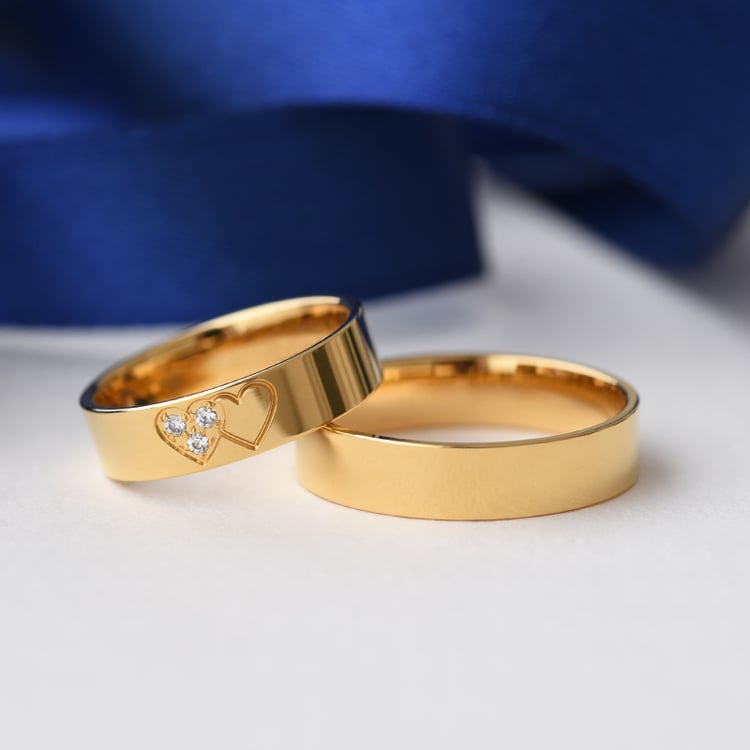 Snubné prstene zo zlata so srdcom a diamantmi 76213