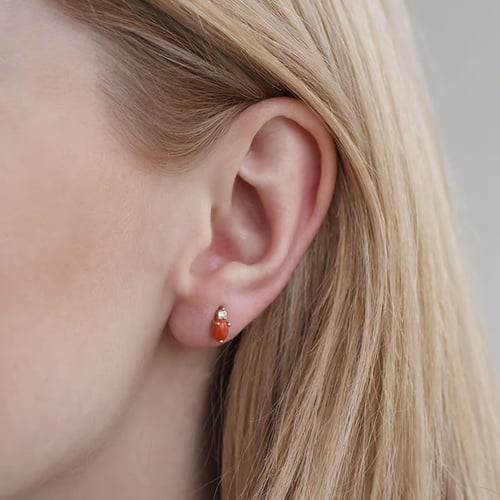 Zlatá piercing náušnica s korálom a diamantom Phyllis