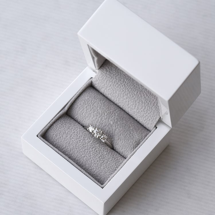 Zlatý prsteň 72178