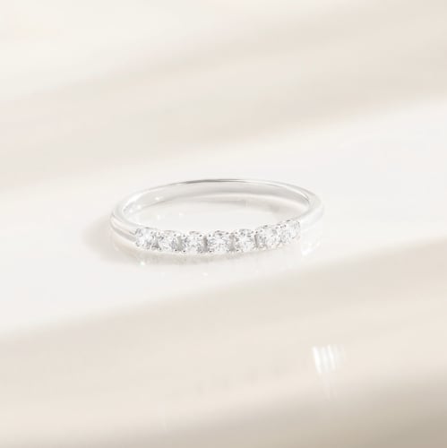 Zlatá romantická eternity obrúčka s lab-grown diamantmi Virve