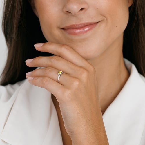 Zásnubný prsteň zo zlata s 0.36ct IGI certifikovaným lab-grown diamantom Mileva