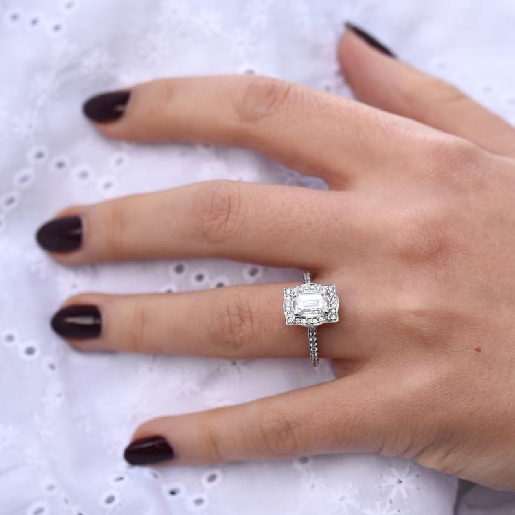 Halo zlatý zásnubný prsteň s diamantom 49662