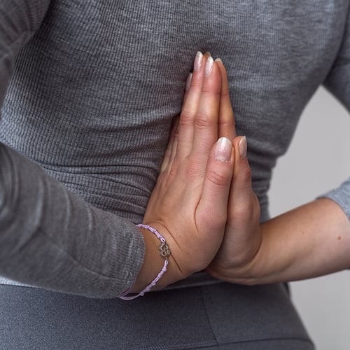 Povrázkový joga náramok so symbolom Om