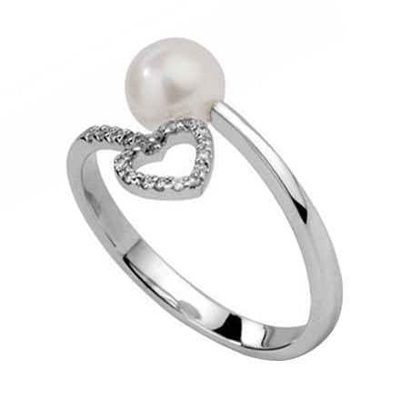 Zlatý prsteň s perlou a diamantmi