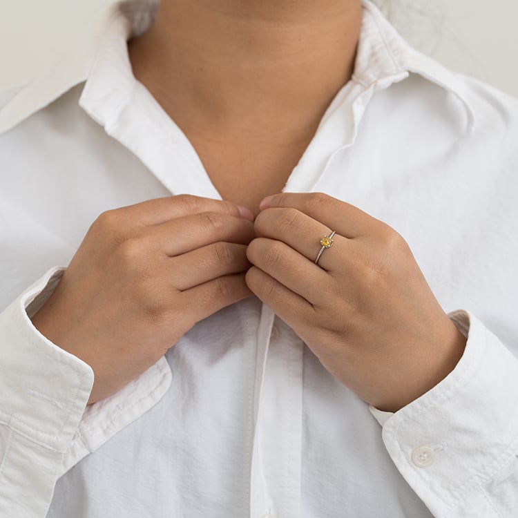 Zlatý prsteň s cushion salt and pepper diamantom Sade 127874