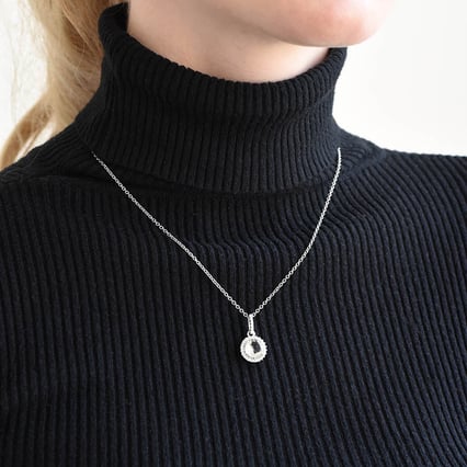 Strieborný halo prívesok so zeleným ametystom a zirkónmi Sadiya