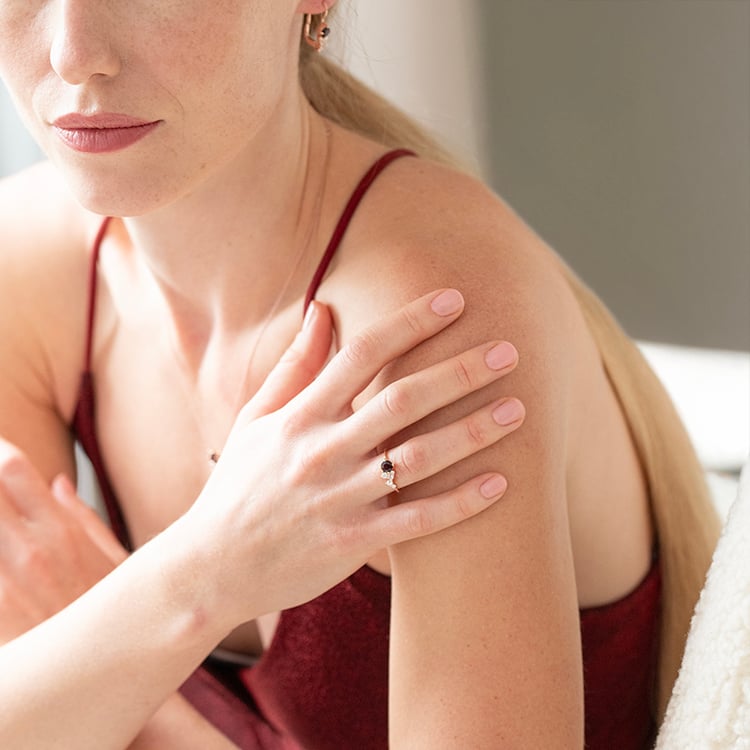 Set cluster šperkov s českými granátmi, morganitmi a moissanitmi Ester 146897