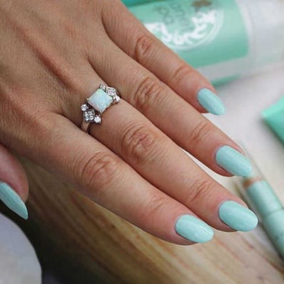 Strieborný prsteň s opálom