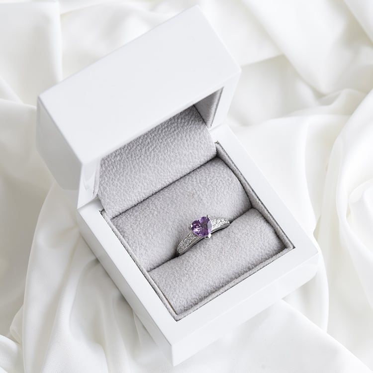 Strieborný prsteň 84693