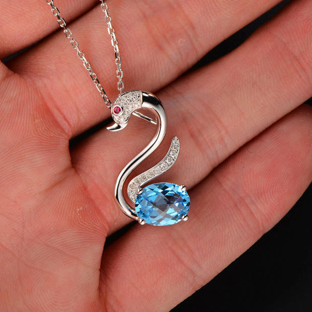 Prívesok labuť 7628