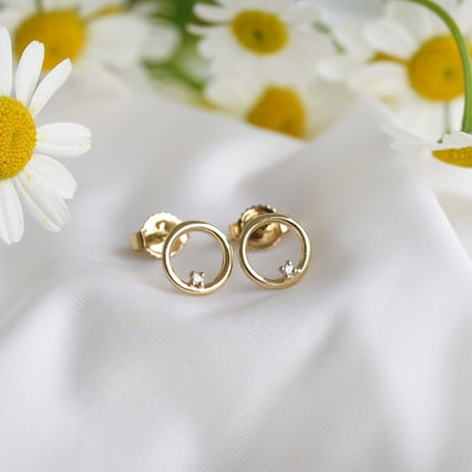 Zlaté napichovacie karma náušnice s diamantom Olivette