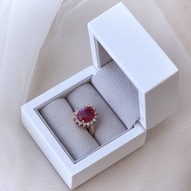 Zlatý halo prsteň s rubínom 68962