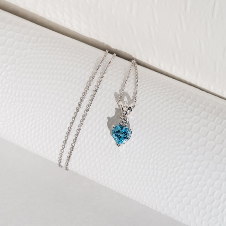 Zlatý prívesok s topásom a diamantom Demelda 124368