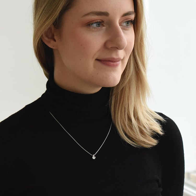 Platinový prívesok s diamantom 72942