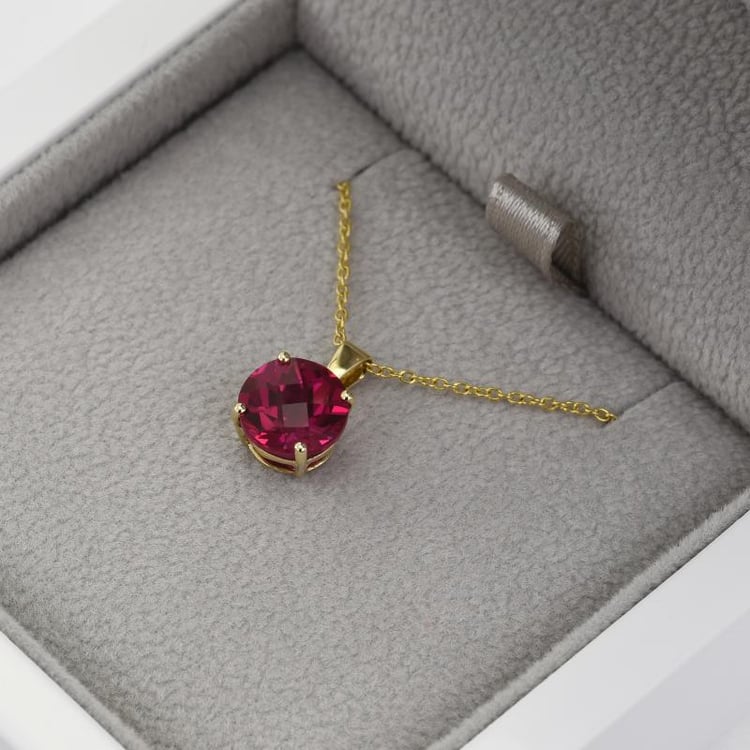 Náhrdelník zo zlata s rubínom 47878