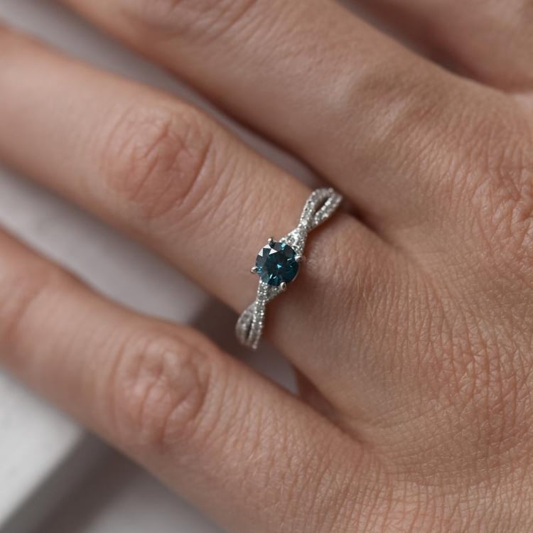 Diamantový prsteň zo zlata 11327