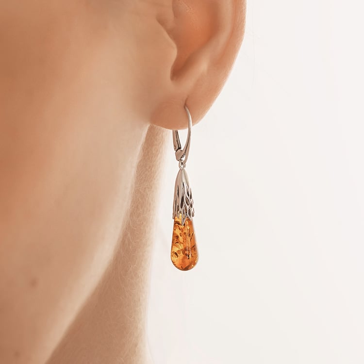 Strieborné jantárové náušnice v tvare slzičiek Rose 152842