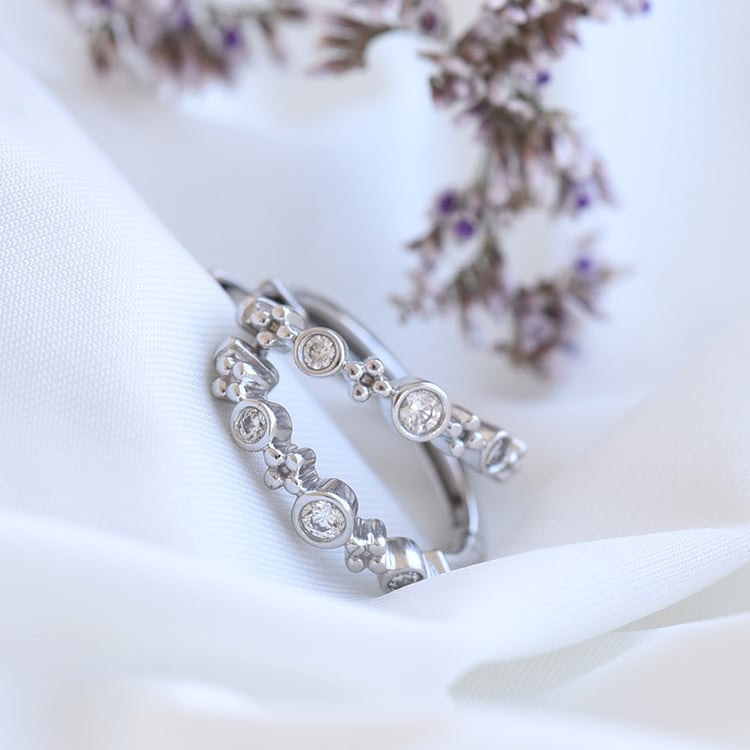 Elegantné krúžky zdobené diamantmi Nils 80638