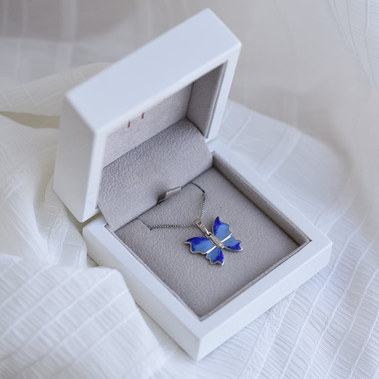 Prívesok s motýľom a enamel 63991