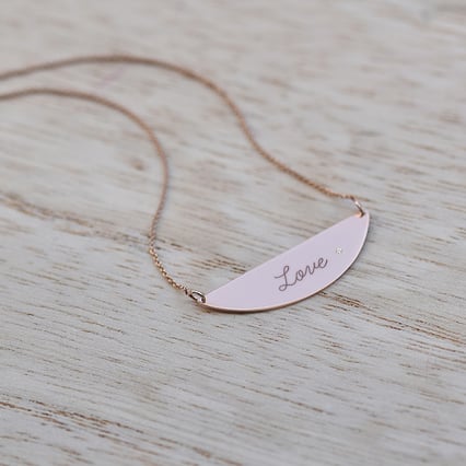 Zlatý polmesiac s diamantom a gravírom vašej voľby Janann