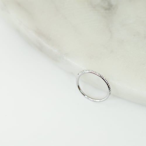 Minimalistický prsteň s diamantmi Tess