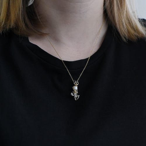 Strieborný čert s perlou a lab-grown diamantmi Devil