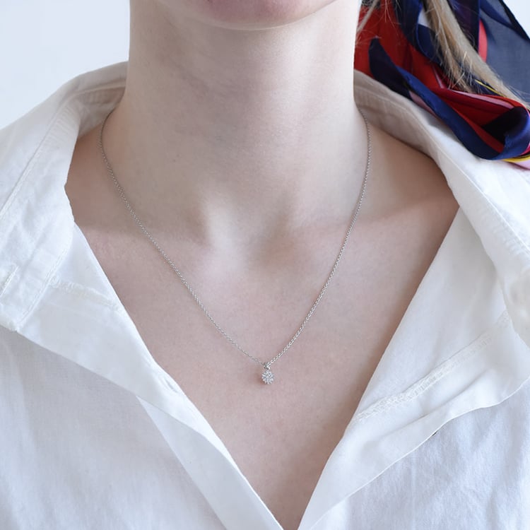 Elegantný prívesok s lab-grown diamantmi 95990