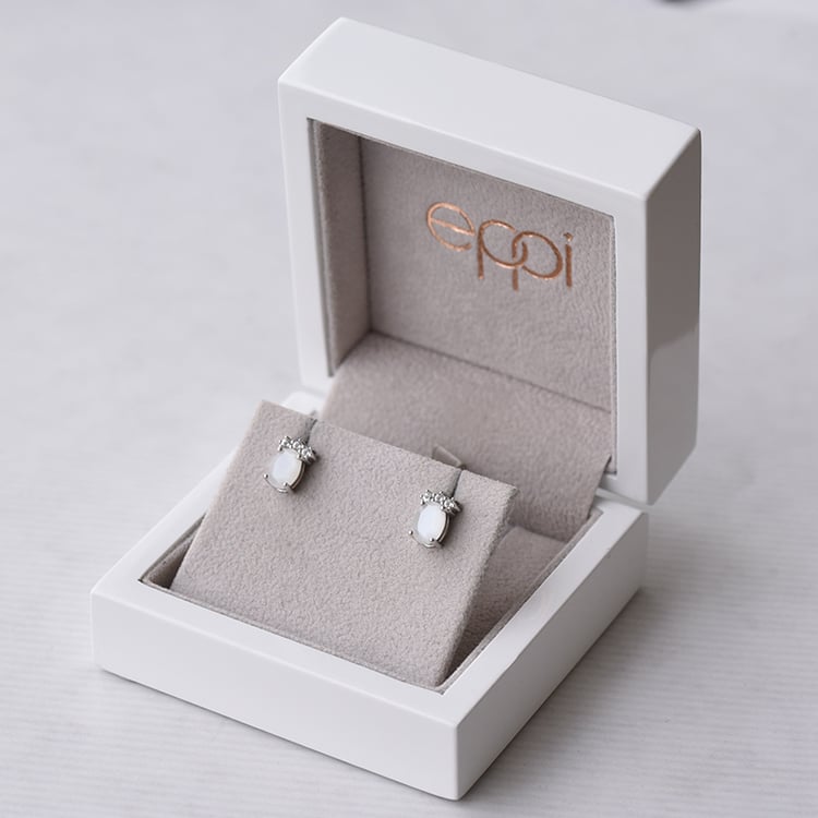 Strieborné náušnice s mesačným kameňom 72647