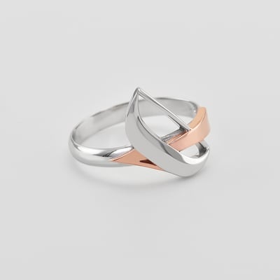 Prsteň so symbolikou strelca