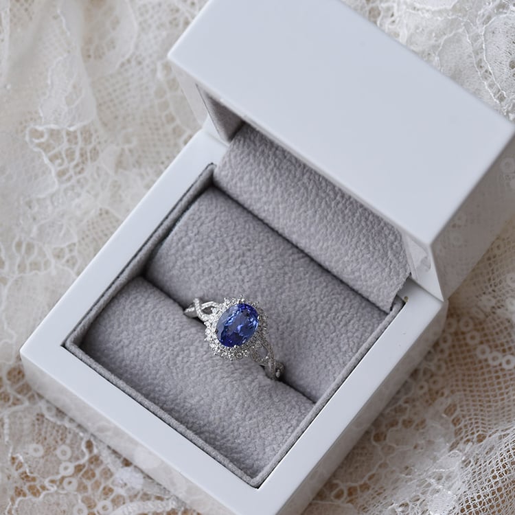 Zlatý zásnubný prsteň 72329