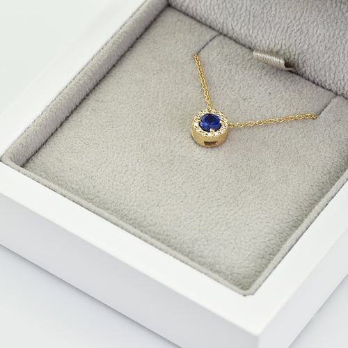 Halo prívesok so zafírom a diamantmi Usara